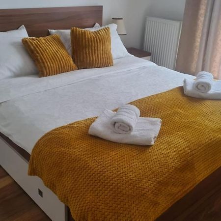 Апартаменты Apartament Mirubias Брашов Экстерьер фото
